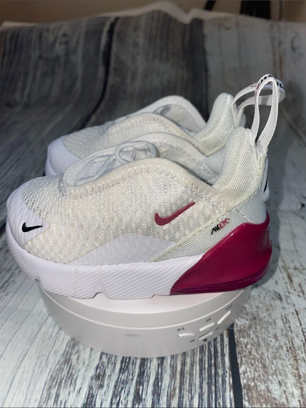 Nike Air Max 270 Toddler Sneakers White Pink Size 4C DD1646-124